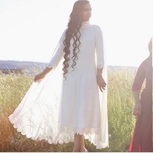 Dainty Jewels Cape Dress 🤍